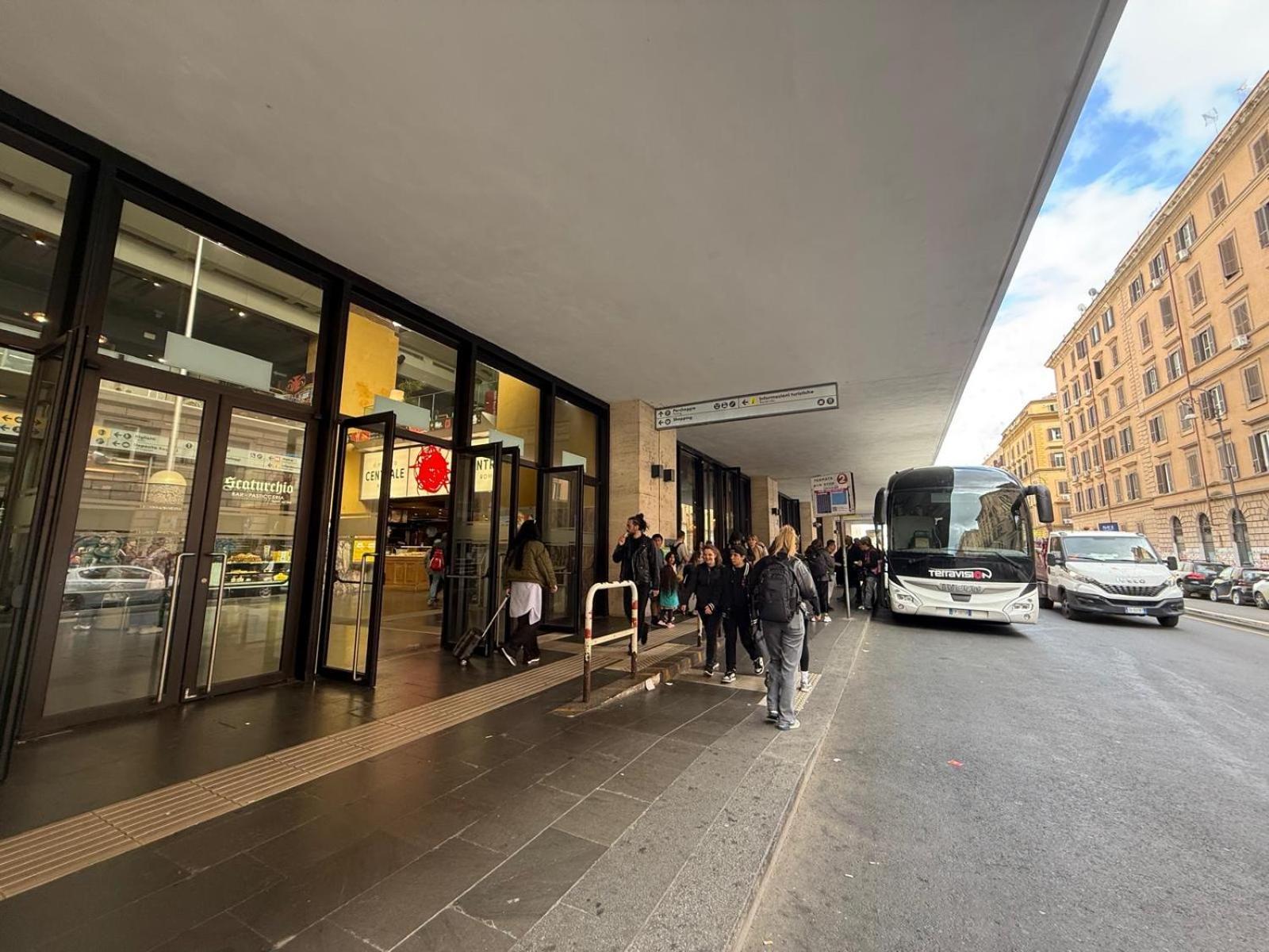 Апартаменти Sweety Rome Termini Екстер'єр фото